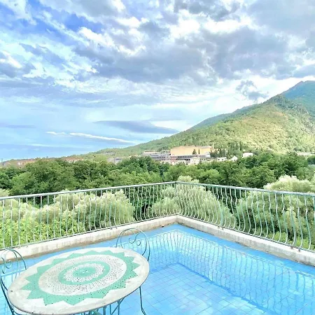 Apartment T4 Climatise Avec Terrasse A Corte - Fr-1-61-609 Corte (Corsica)